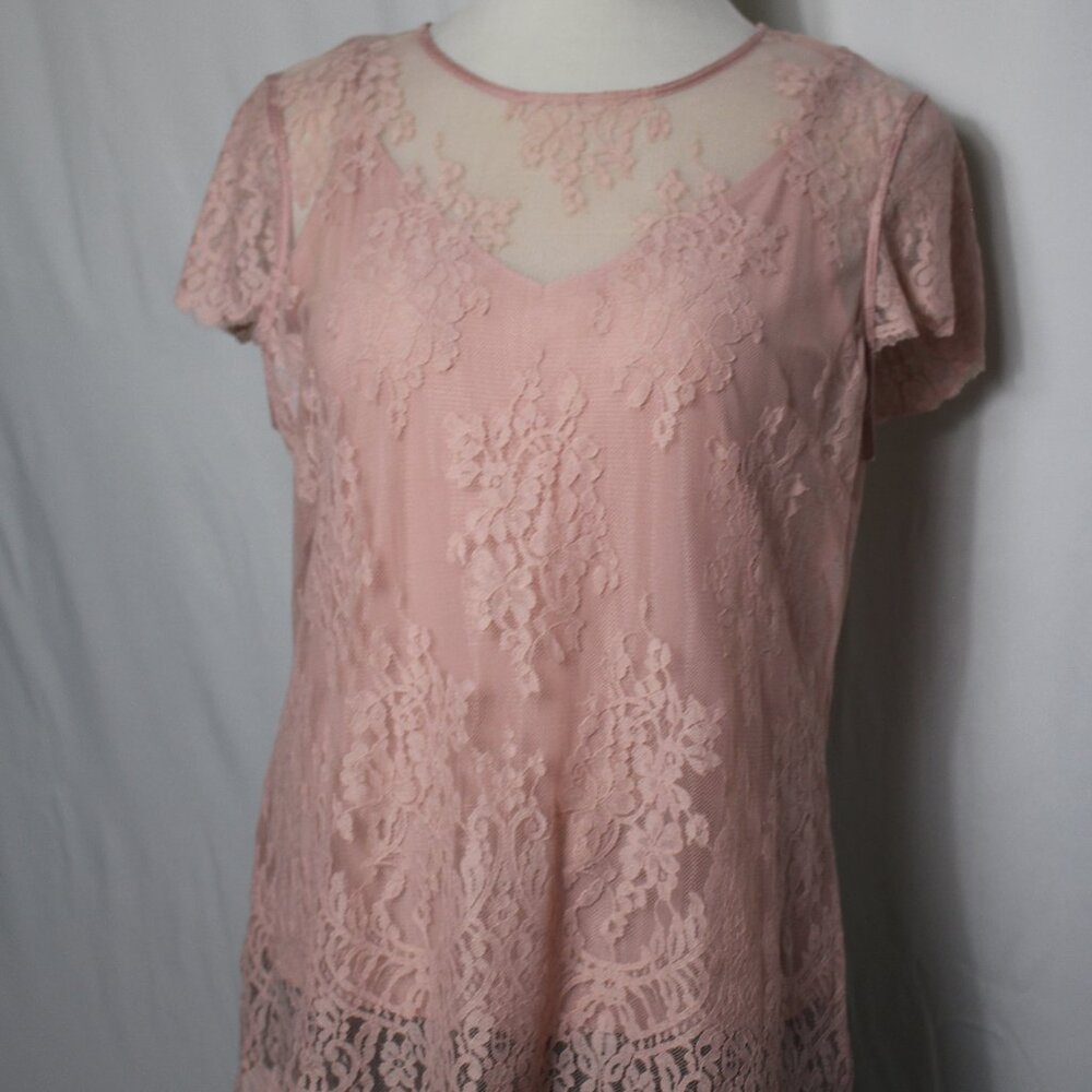 White House Black Market Pink Lace Top with Pink Camisole Women's Large